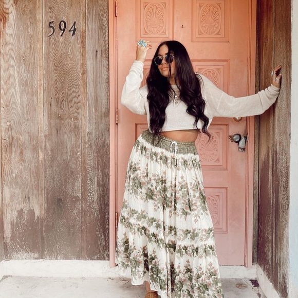 MEET YOUR POSHER Augusta - Picture 2 of 3